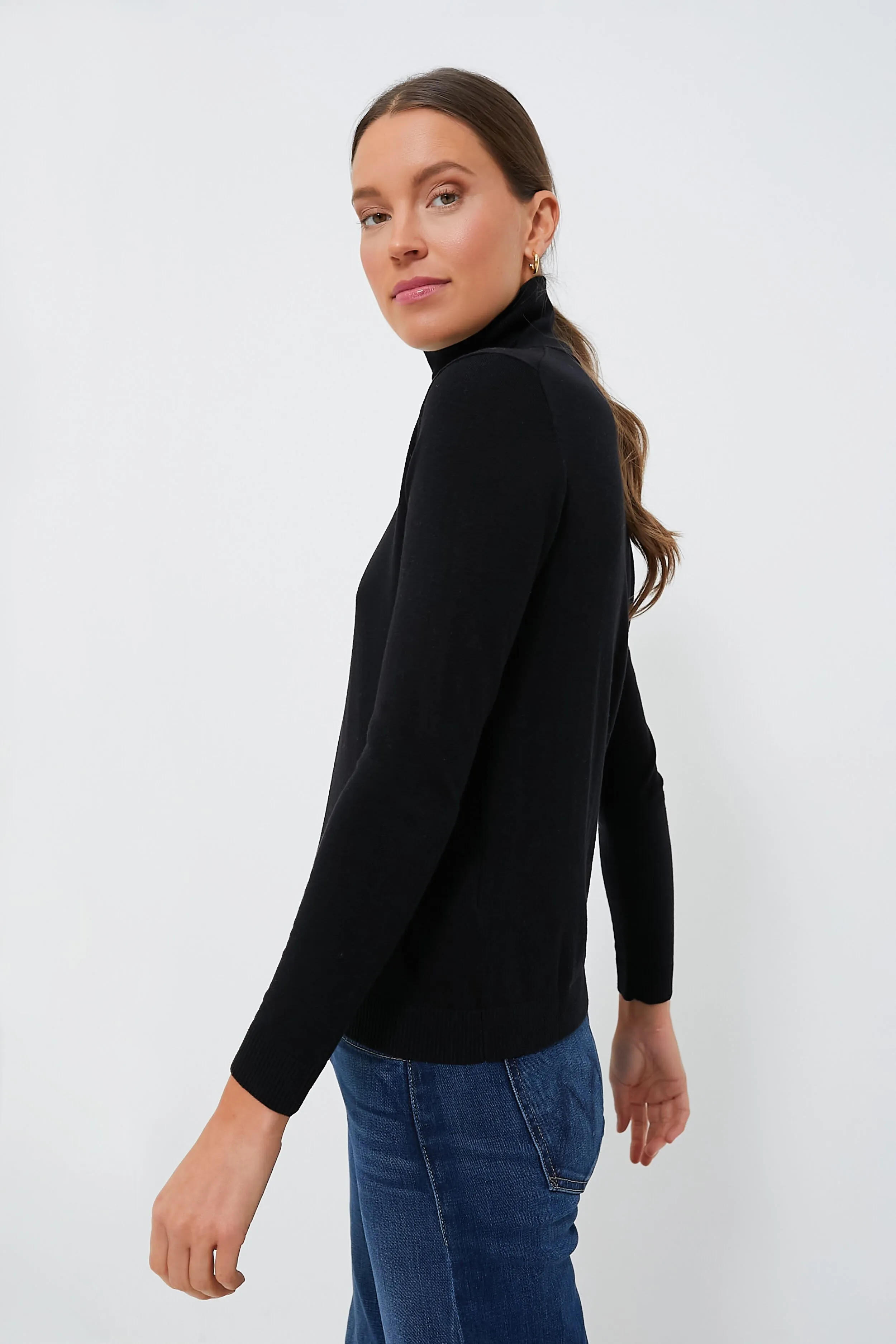 Black Kiku Turtleneck