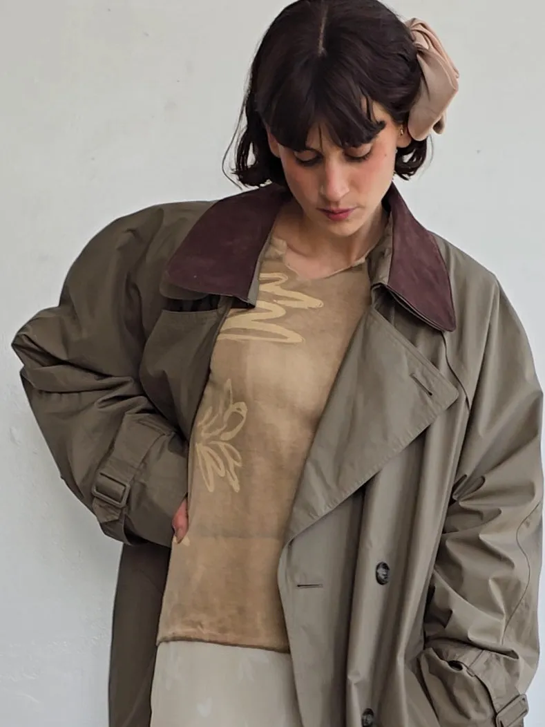 Classic Khaki Double Breasted Trench Coat (L)