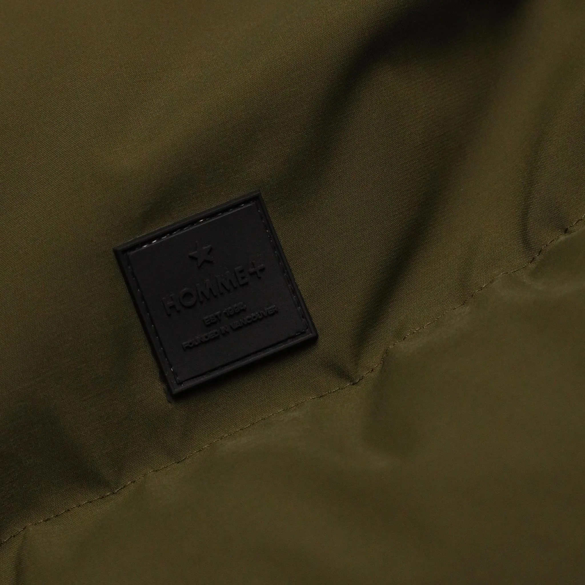 HOMME  Rubber Patch Puffer Jacket Army