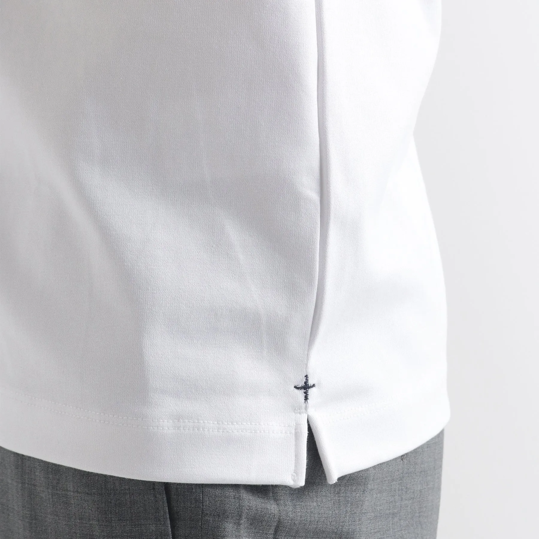 Hybrid Cotton Tailored Henley Neck T-shirt Color: White