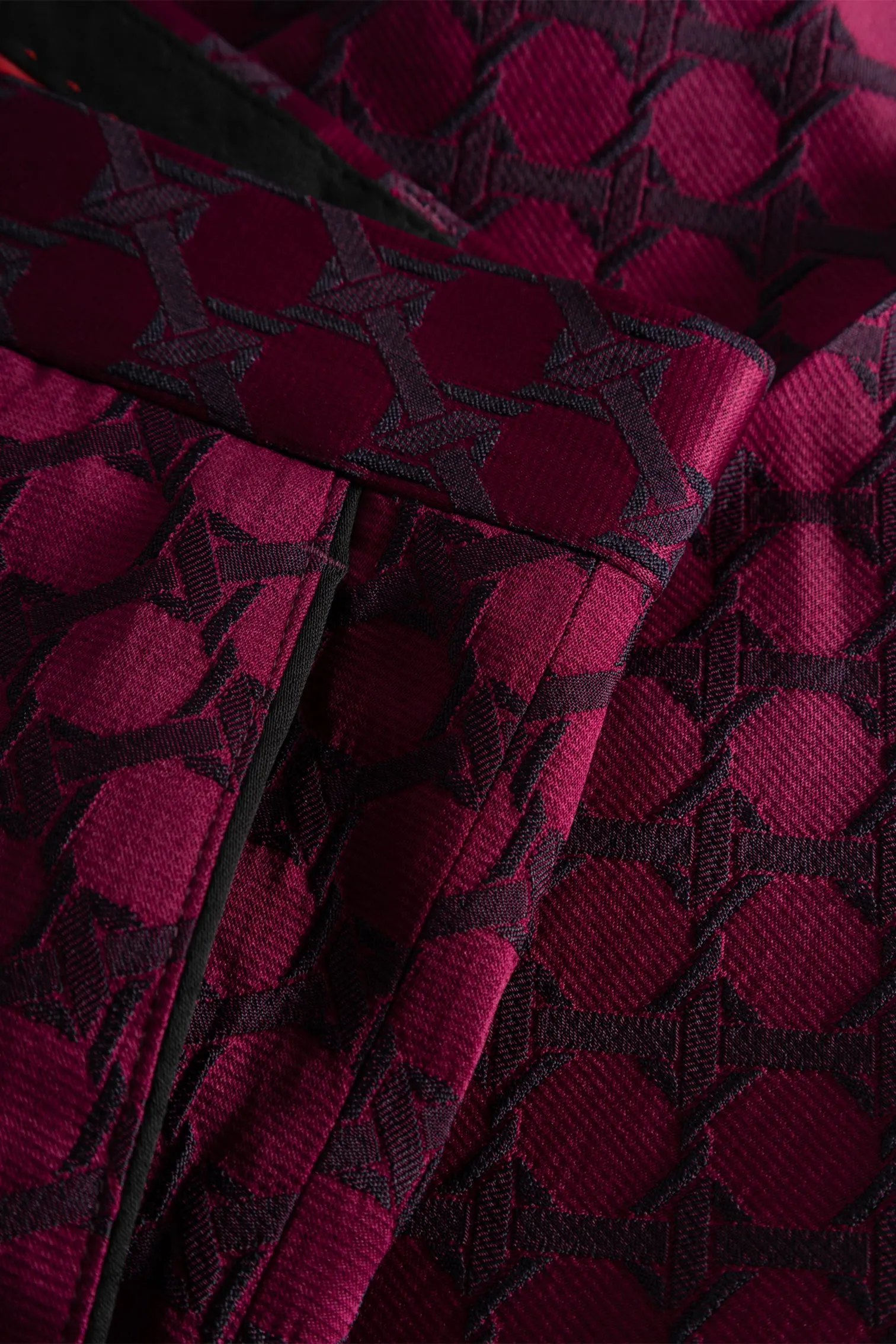 Papatya Slim Fit Burgundy Jacquard Suit